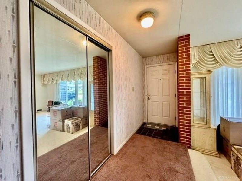 3736 Mandalay Drive, Dayton, OH 45416 Photo 5