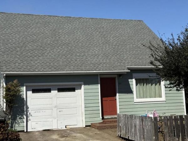 121 S Mcpherson Street, Fort Bragg, CA 95437