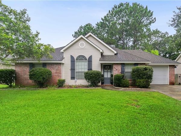 714 MARC Court , Abita Springs, LA 70420