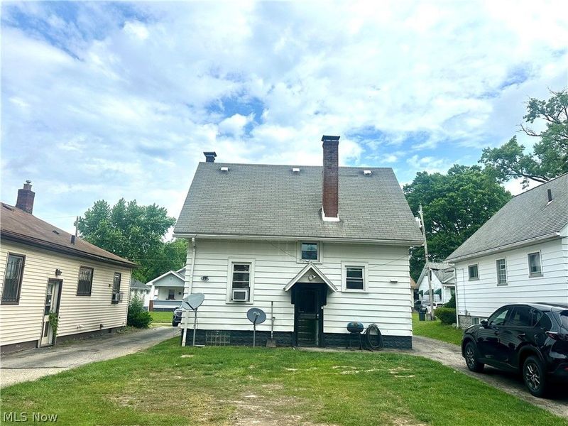 347 Marmion Avenue, Youngstown, OH 44507 Photo 3