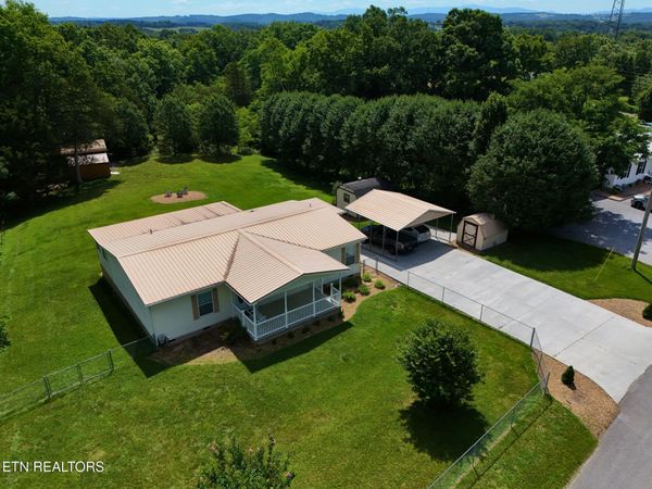 950 Mohawk Ridge Rd, Bulls Gap, TN 37711