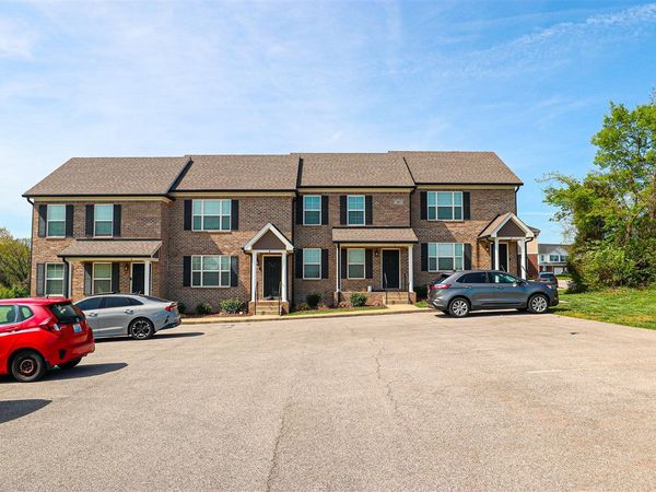 195 Creekwood Avenue , Bowling Green, KY 42101