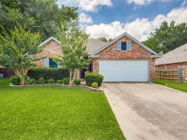 520 Chateau Court, Denton, TX 76209