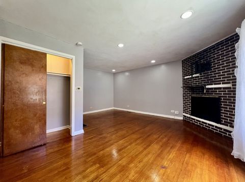 Main Photo