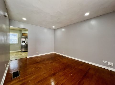 Main Photo