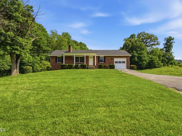 122 East Carters Valley Road, Kingsport, TN 37665