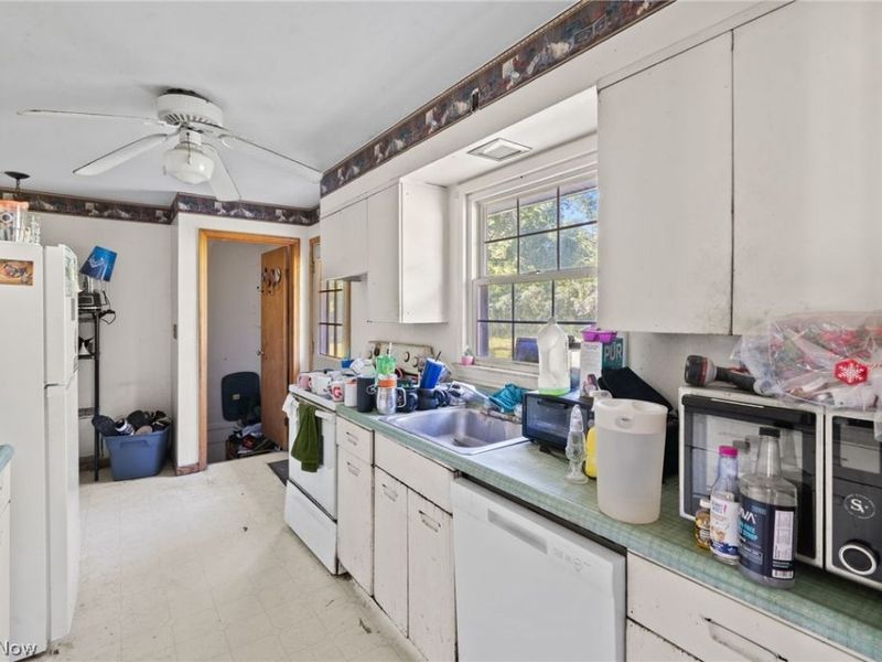 202 Grandview Drive, Lodi, OH 44254 Photo 9