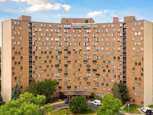 1181 Edgcumbe Road , Unit 814, Saint Paul, MN 55105