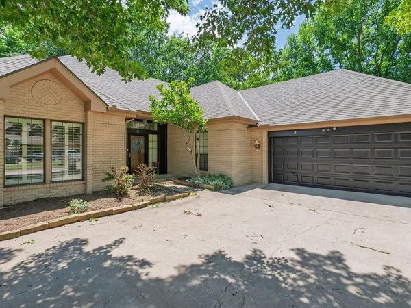 3 Brentwood Place, Shawnee, OK 74804