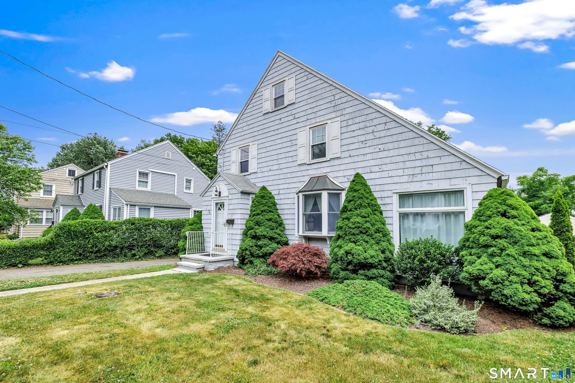 56 Parkway, Stratford, CT 06614 Main Photo
