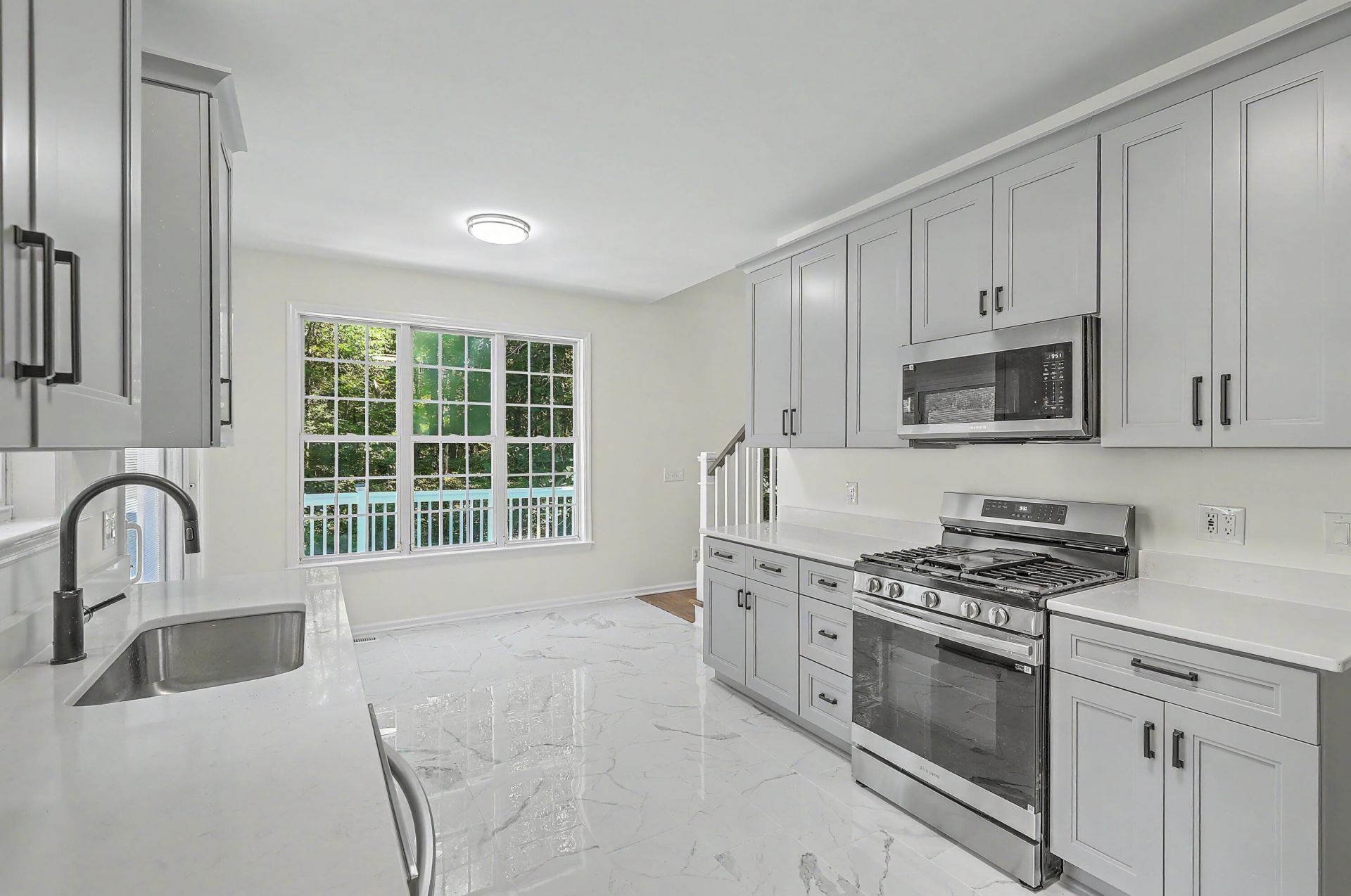 2033 Shoal Creek Court Photo 19