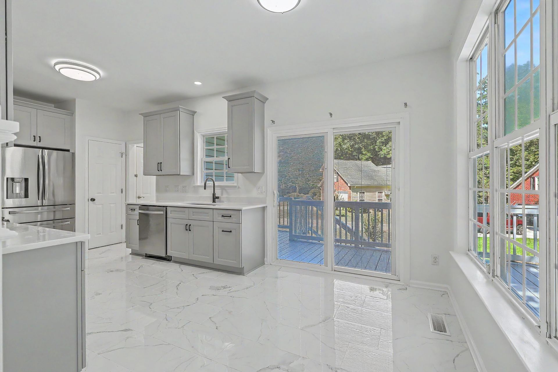 2033 Shoal Creek Court Photo 21