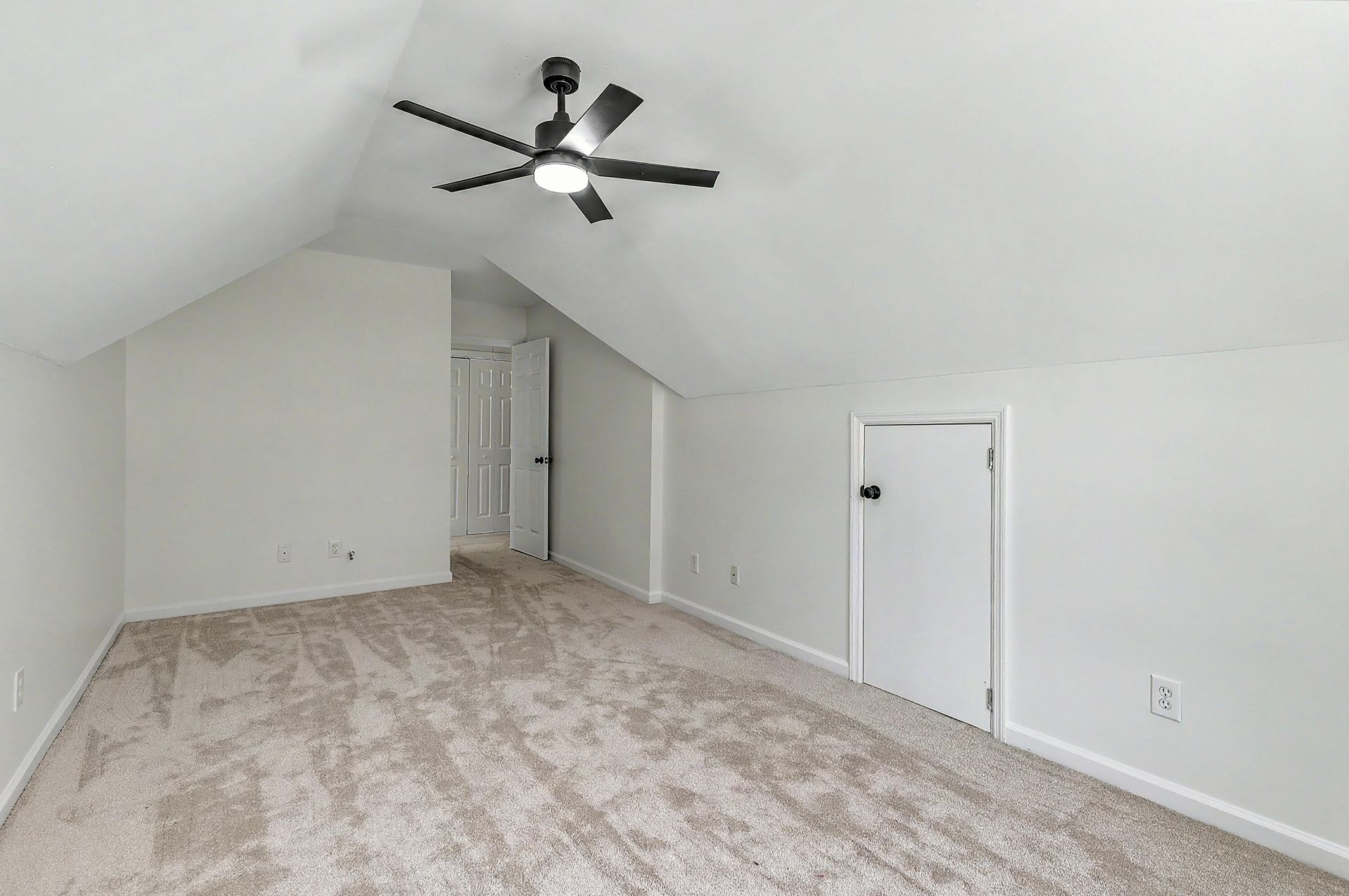 2033 Shoal Creek Court Photo 35