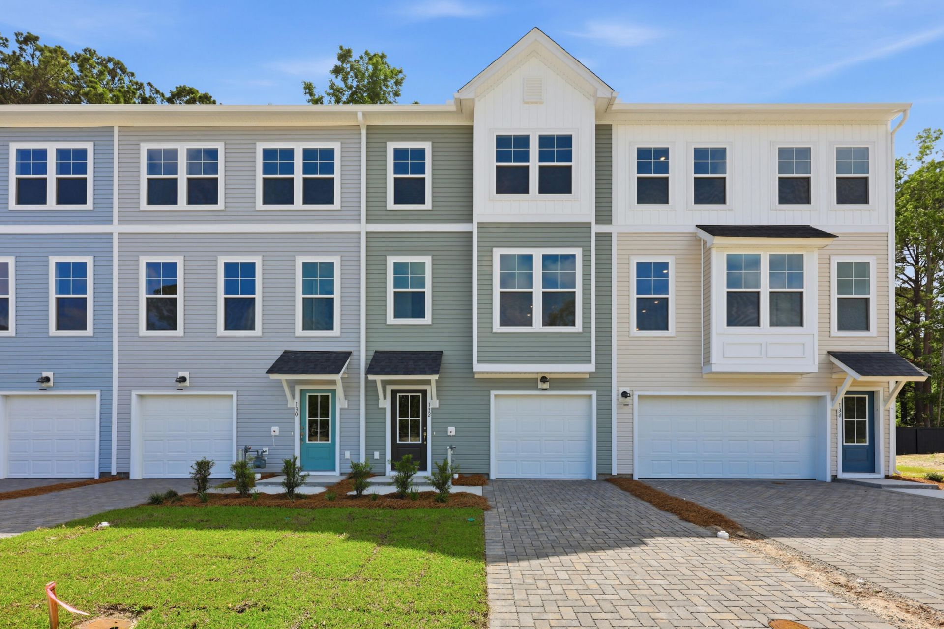 132 Fernbank Road Court Photo 1