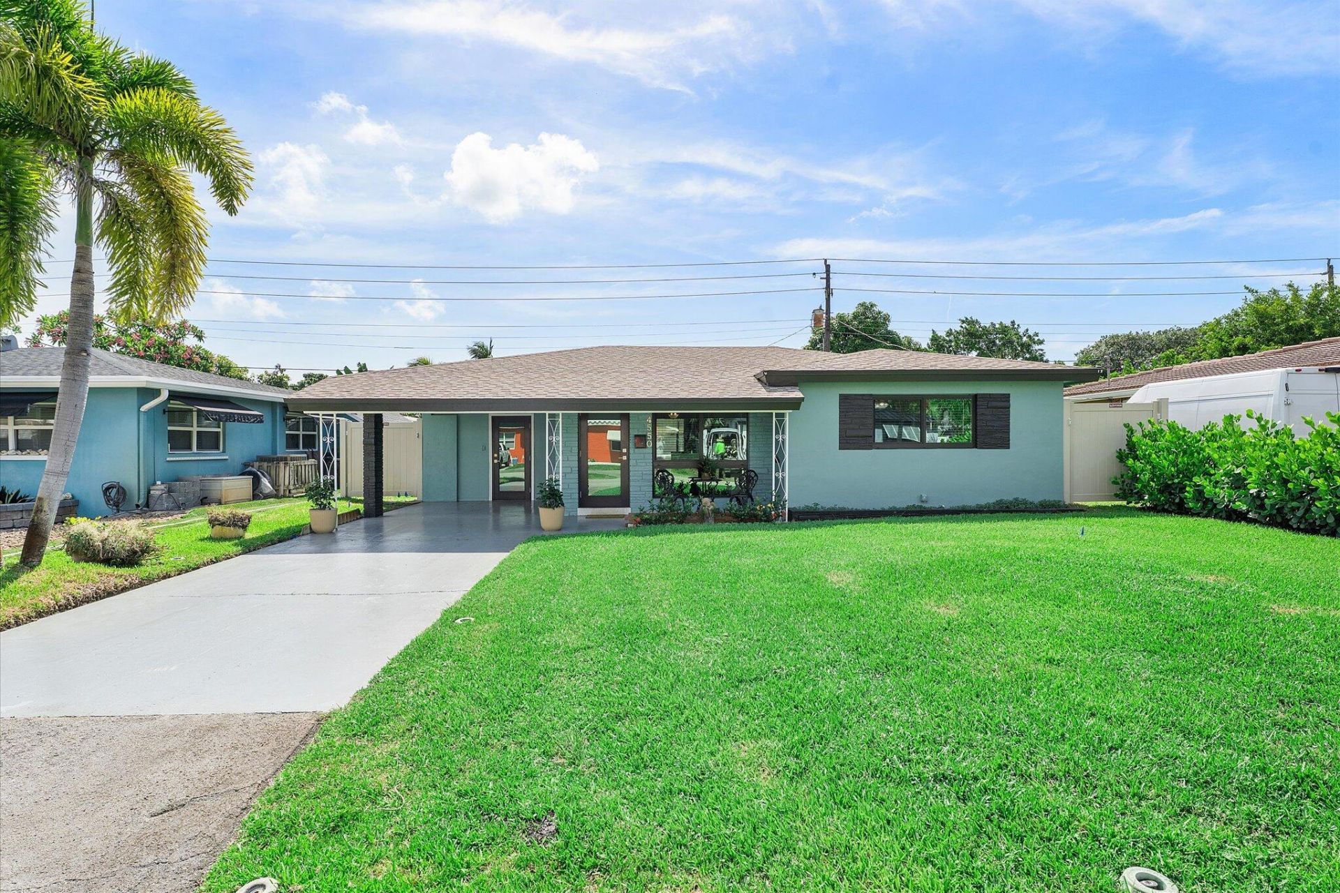 4550 NE 2nd Avenue, Oakland Park, FL 33334 Main Photo