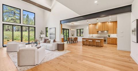 9217 Heartwood Dr, Truckee, CA 96161 Photo