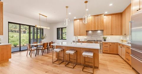 9217 Heartwood Dr, Truckee, CA 96161 Photo