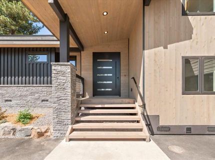 9217 Heartwood Dr, Truckee, CA 96161 Photo