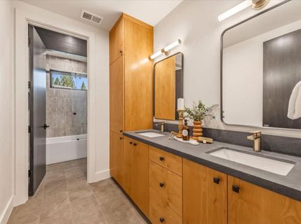9217 Heartwood Dr, Truckee, CA 96161 Photo