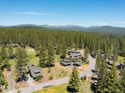 9217 Heartwood Dr, Truckee, CA 96161 Photo