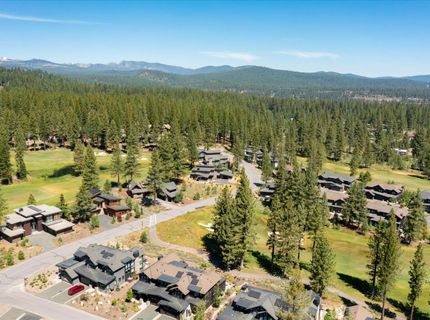 9217 Heartwood Dr, Truckee, CA 96161 Photo
