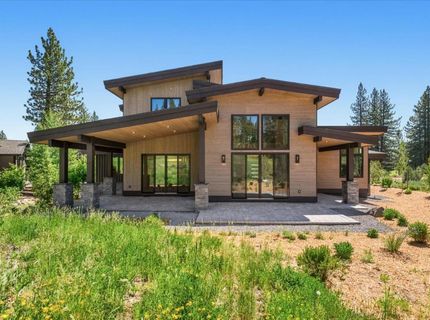 9217 Heartwood Dr, Truckee, CA 96161 Photo