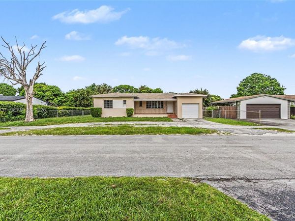 13020 NW 1st Ave , Miami, FL 33168