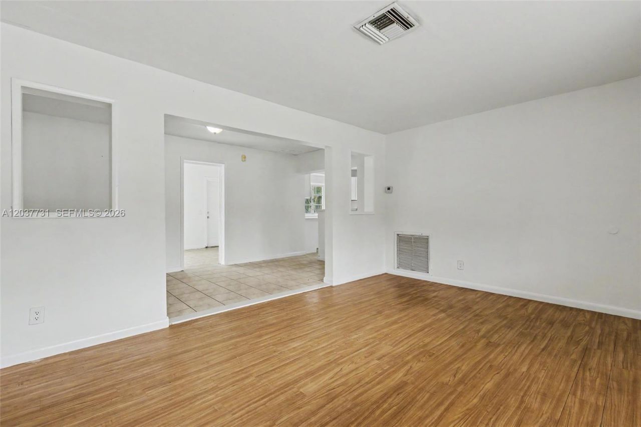 13020 NW 1st Ave , Miami, FL 33168 Photo