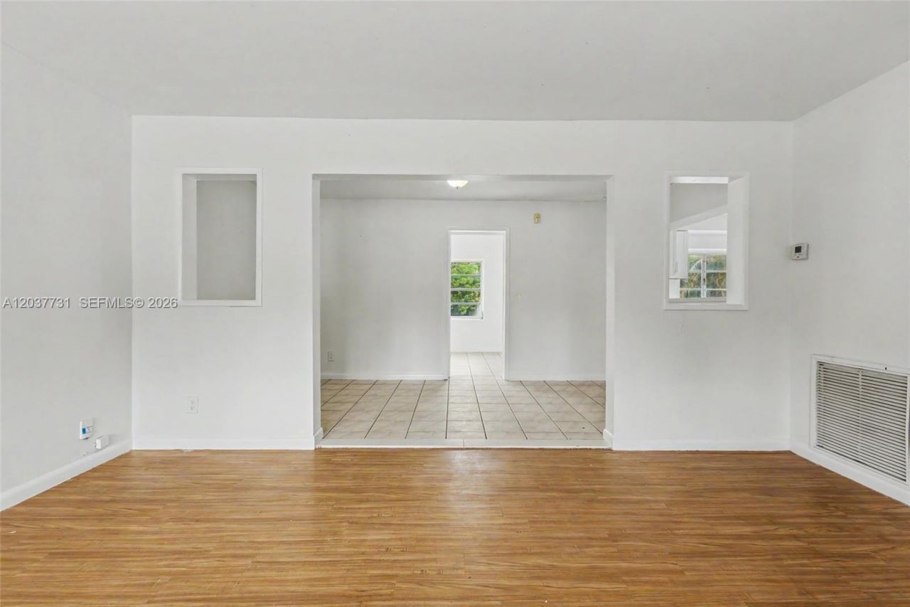 13020 NW 1st Ave , Miami, FL 33168 Photo