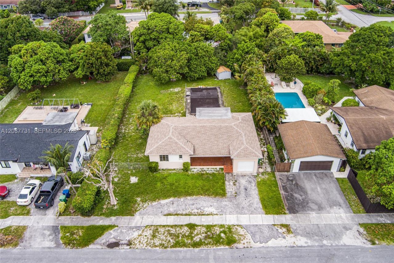 13020 NW 1st Ave , Miami, FL 33168 Photo