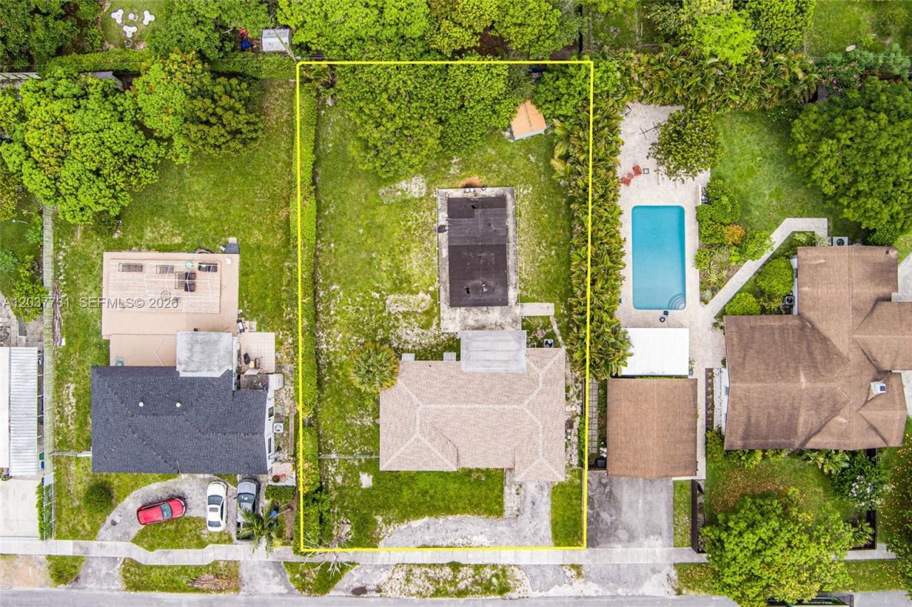 13020 NW 1st Ave , Miami, FL 33168 Photo