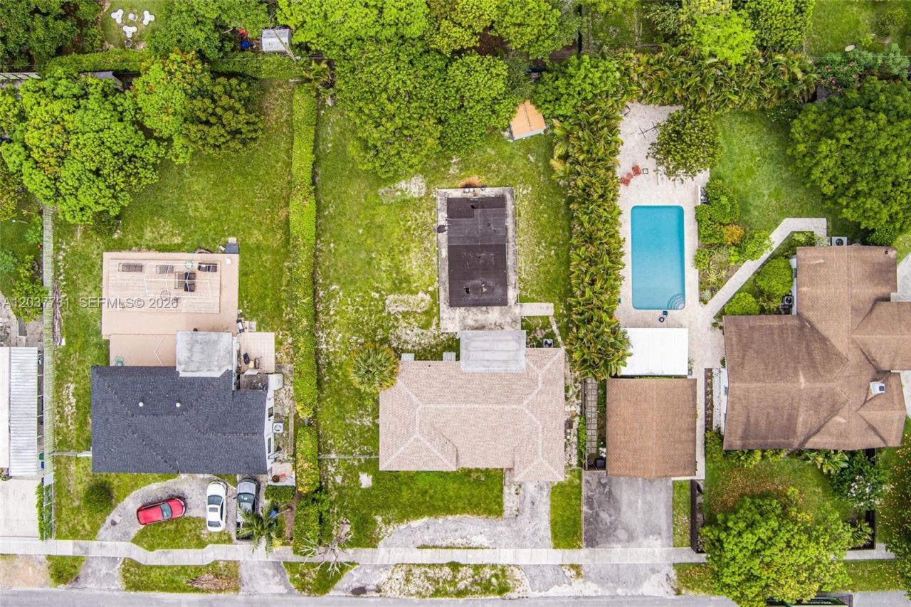 13020 NW 1st Ave , Miami, FL 33168 Photo