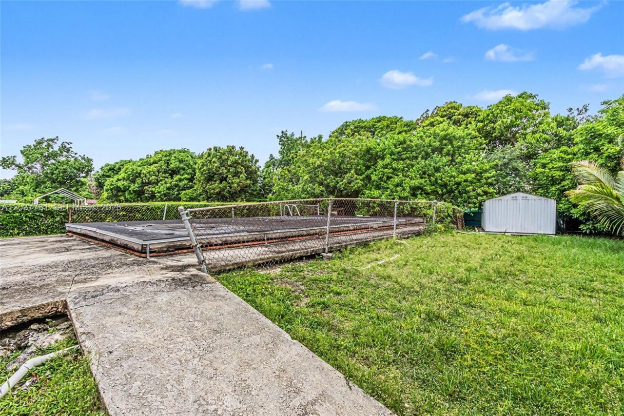 13020 NW 1st Ave , Miami, FL 33168 Photo