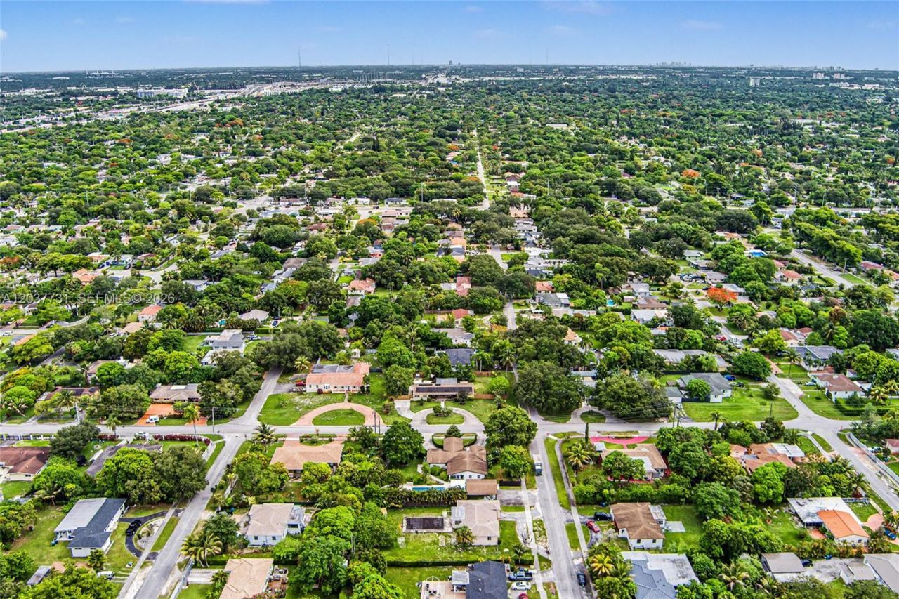 13020 NW 1st Ave , Miami, FL 33168 Photo