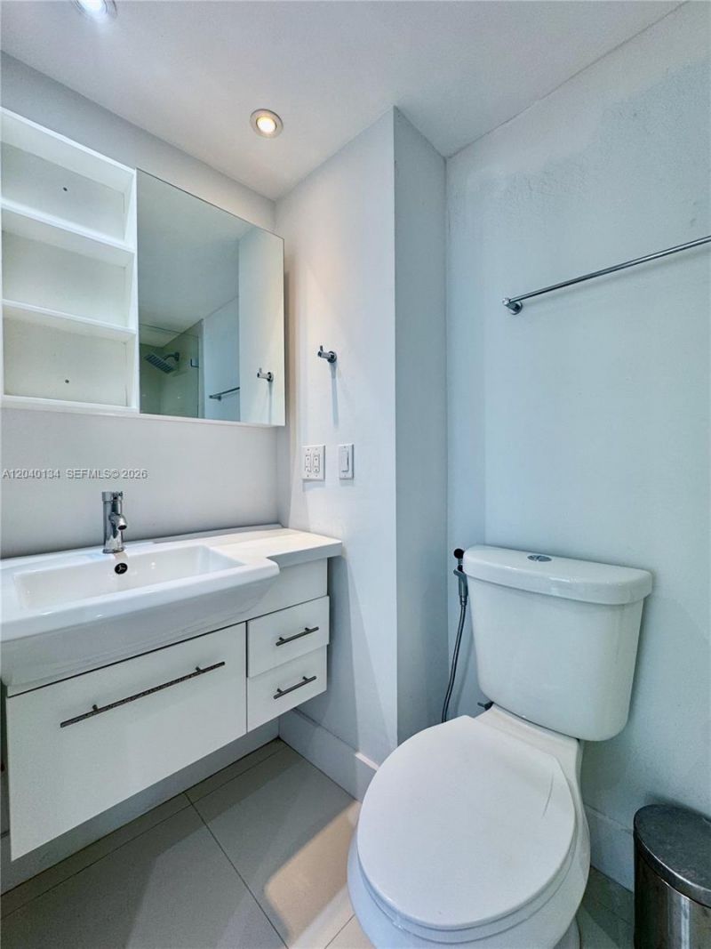 200 SE 15th Rd , Unit 9I, Miami, FL 33129 Photo