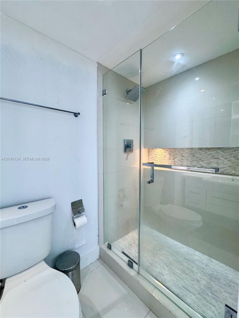 200 SE 15th Rd , Unit 9I, Miami, FL 33129 Photo
