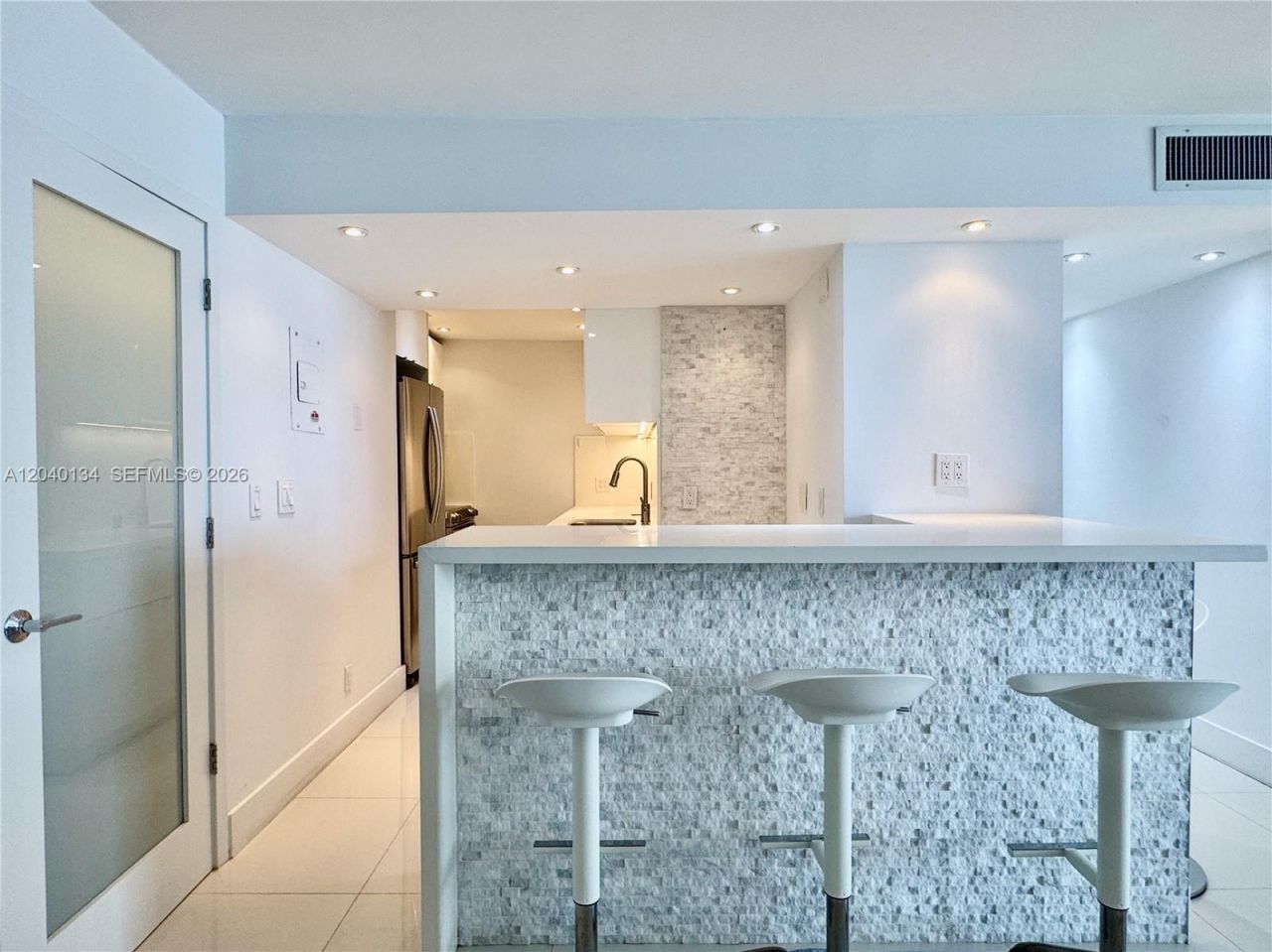 200 SE 15th Rd , Unit 9I, Miami, FL 33129 Photo
