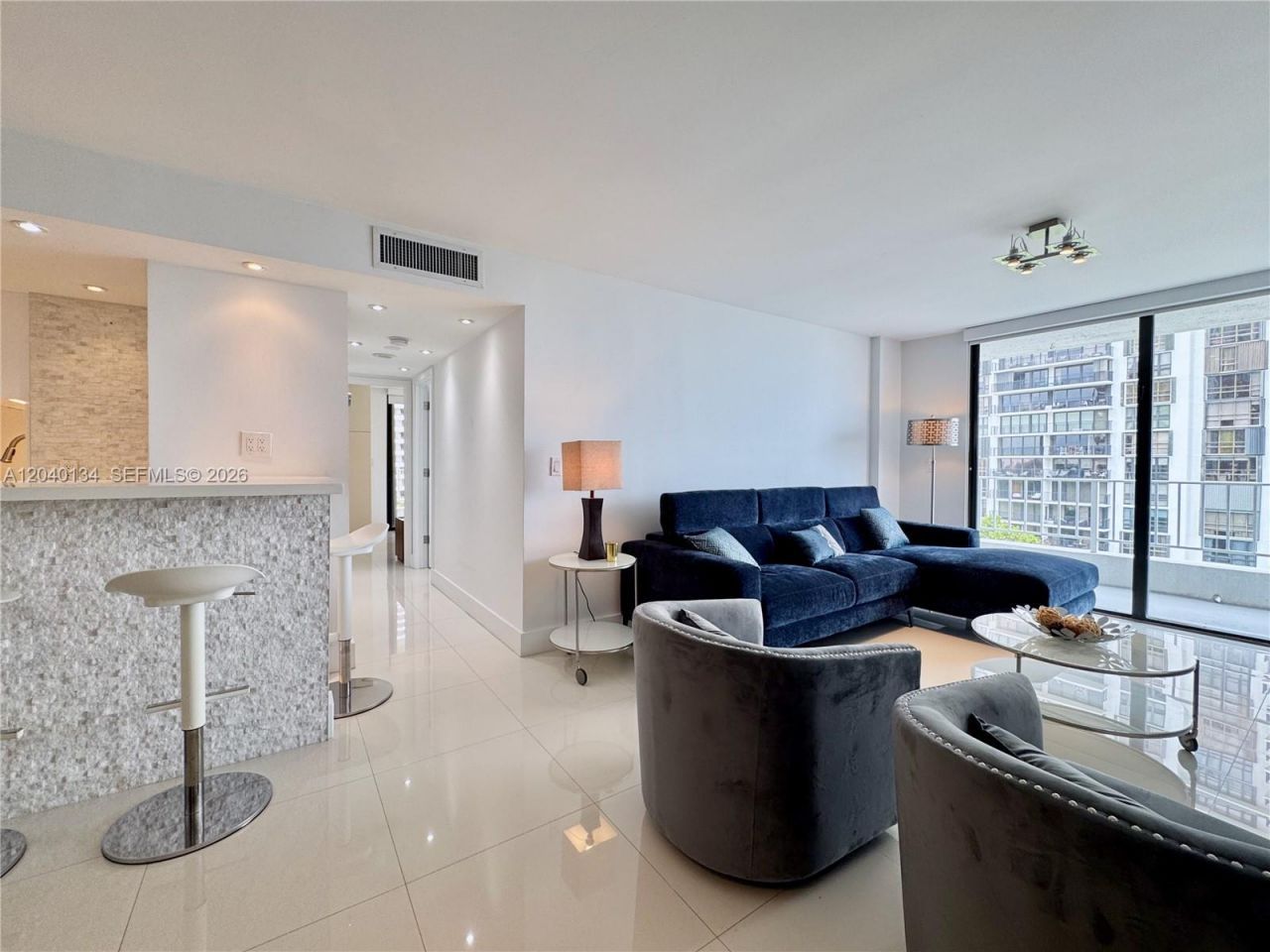 200 SE 15th Rd , Unit 9I, Miami, FL 33129 Photo