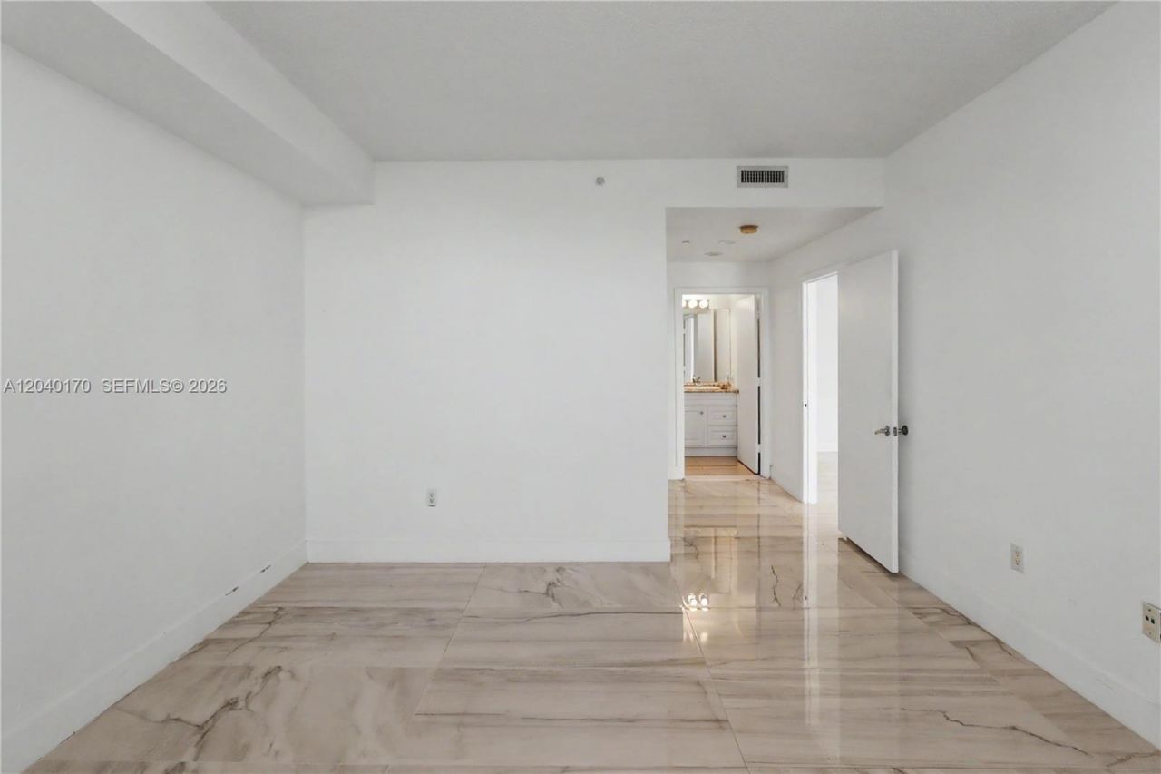 2475 Brickell Ave , Unit 704, Miami, FL 33129 Photo