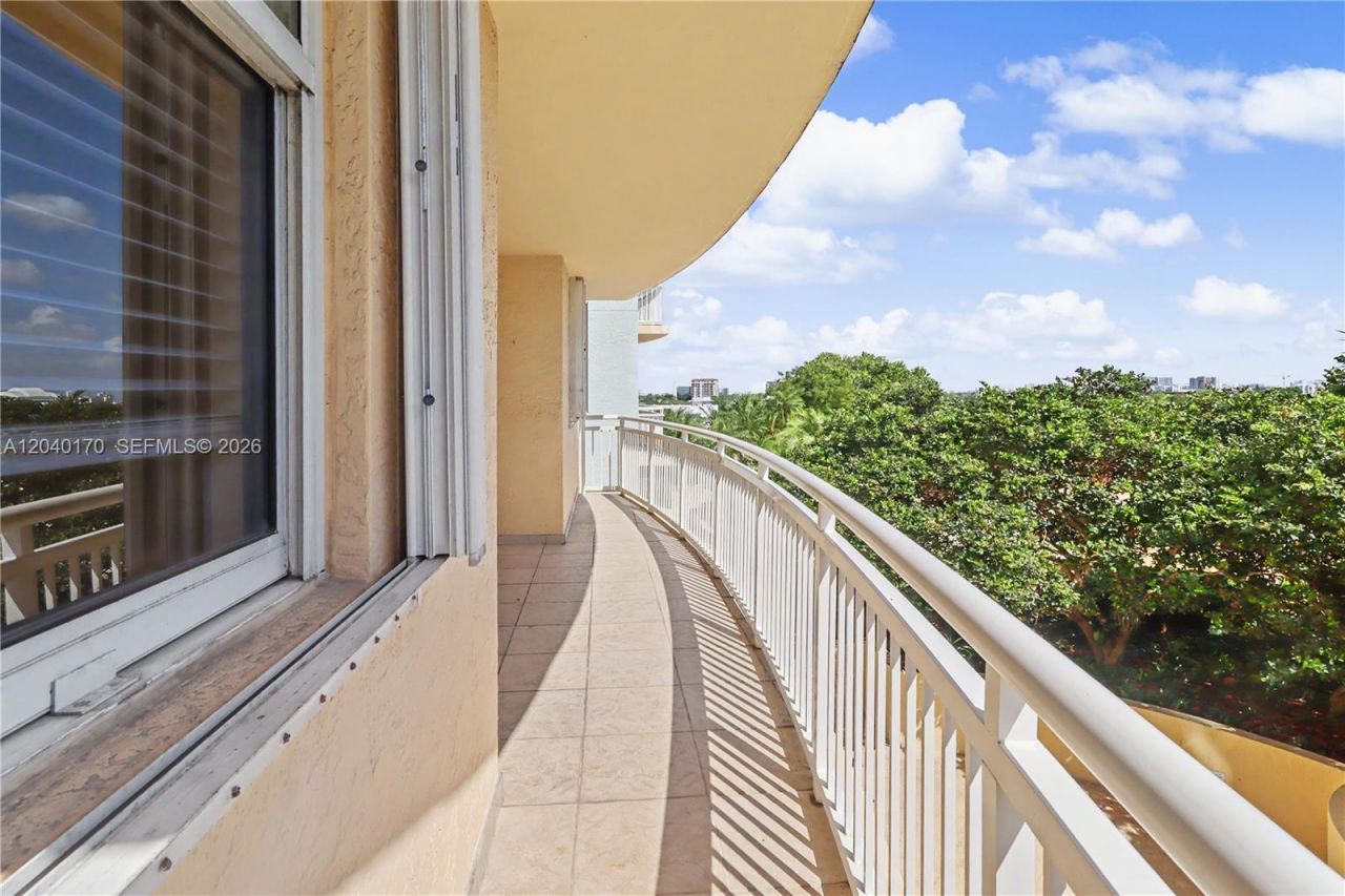 2475 Brickell Ave , Unit 704, Miami, FL 33129 Photo