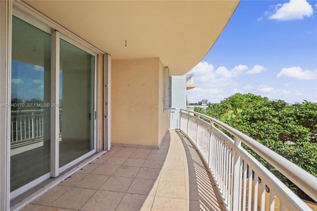 2475 Brickell Ave , Unit 704, Miami, FL 33129 Photo