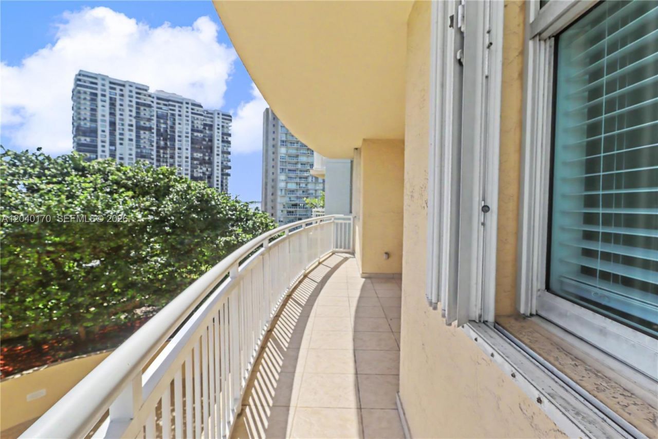 2475 Brickell Ave , Unit 704, Miami, FL 33129 Photo