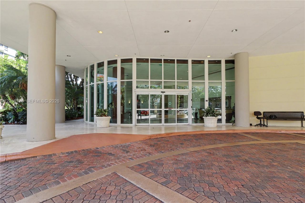 2475 Brickell Ave , Unit 704, Miami, FL 33129 Photo