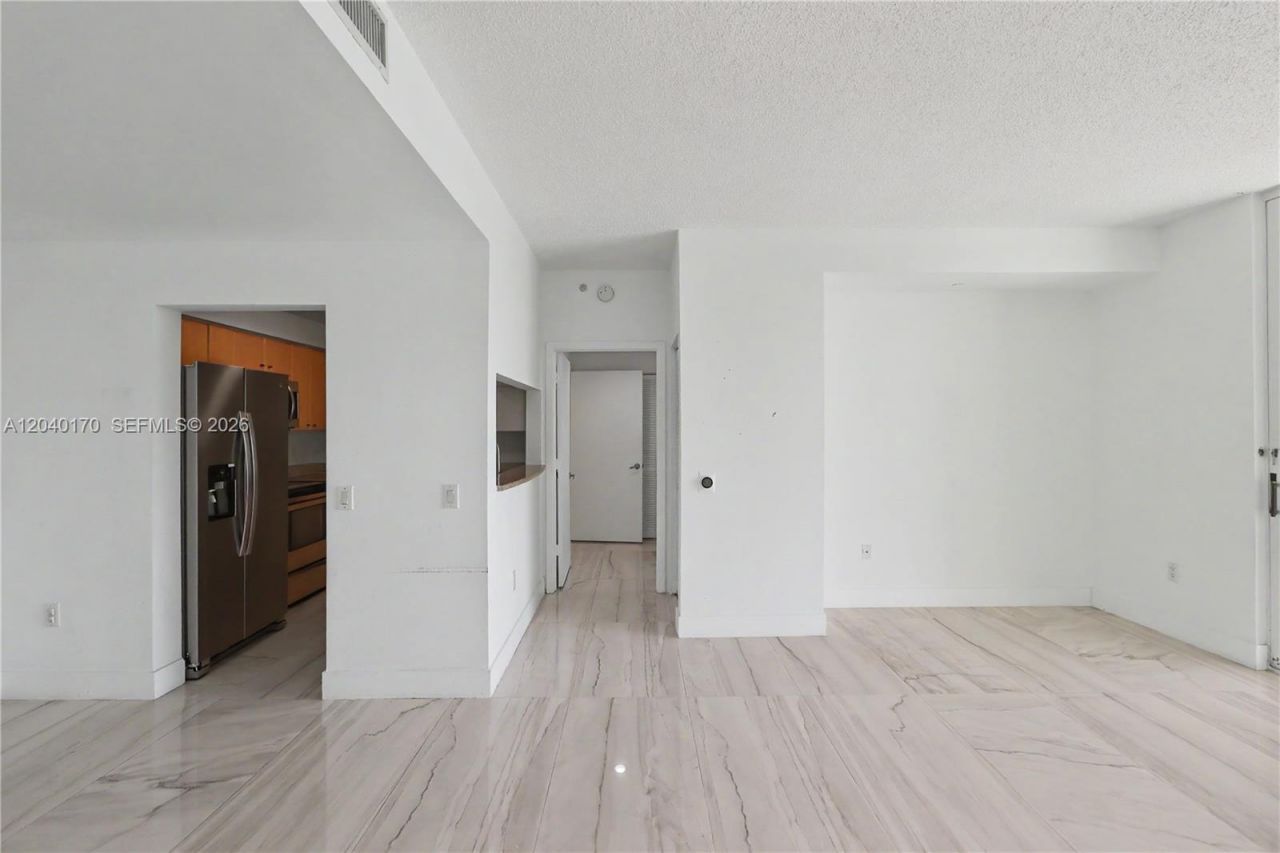 2475 Brickell Ave , Unit 704, Miami, FL 33129 Photo