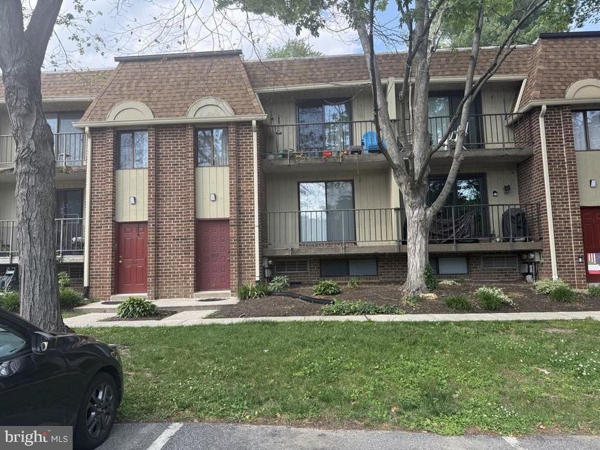 326 Saybrook Lane, Unit B, Wallingford, PA 19086 Main Photo