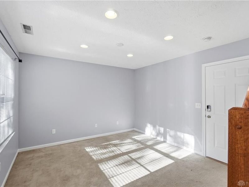 207 N Patterson Boulevard, Dayton, OH 45402 Photo 9