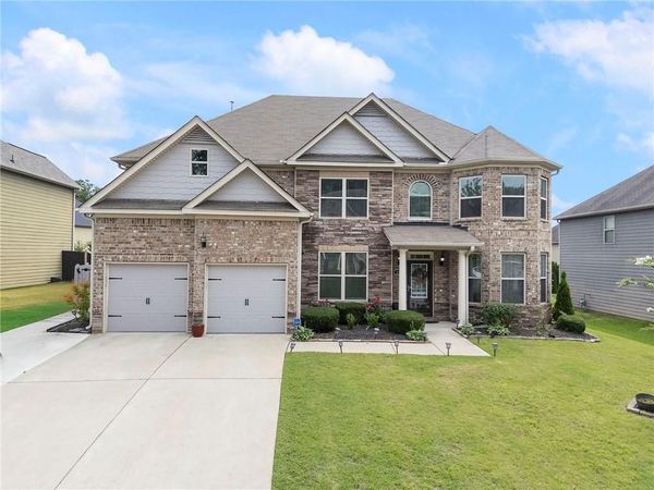 195 ECHOLS Way , Acworth, GA 30101