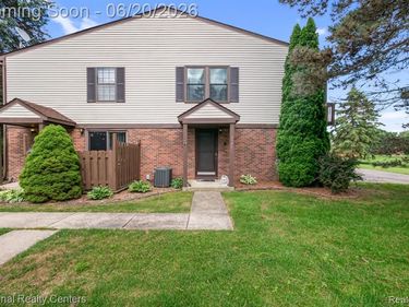 7777 Pontiac Lake Road, Waterford Twp, MI 48327