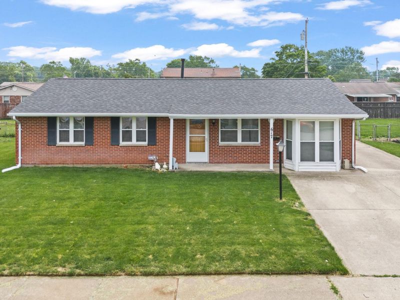 617 Locust Lane, Troy, OH 45373 Photo 2