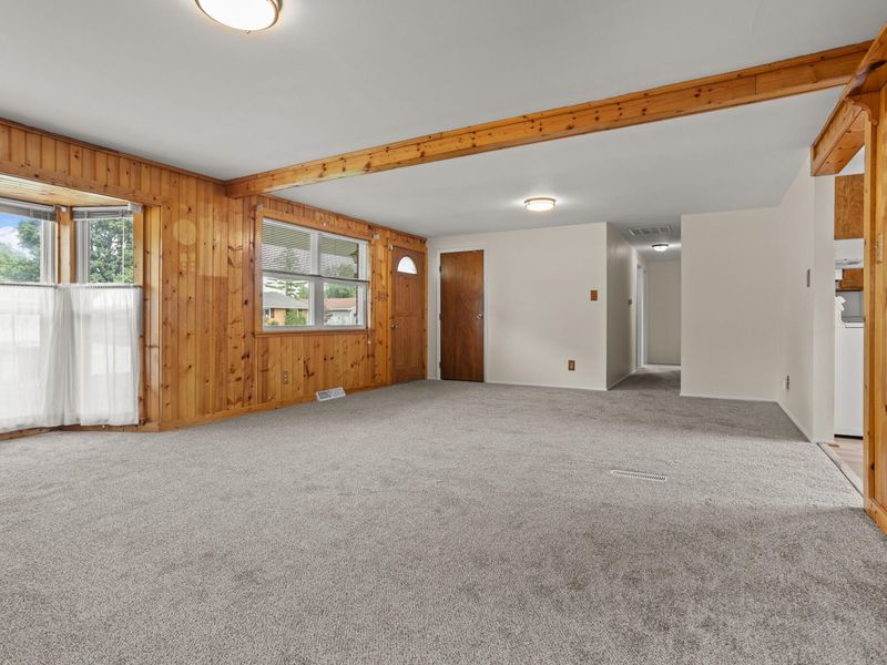 617 Locust Lane, Troy, OH 45373 Photo 6